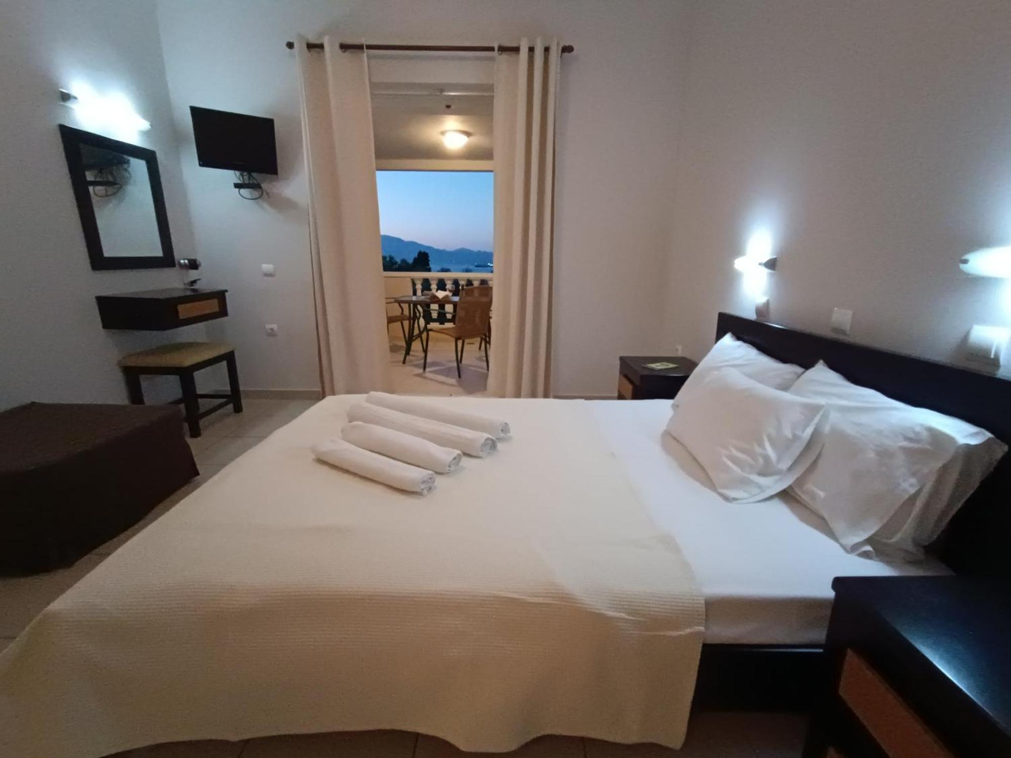 Pouliezos Koklanis Zante Apartments Alykes  Exteriör bild