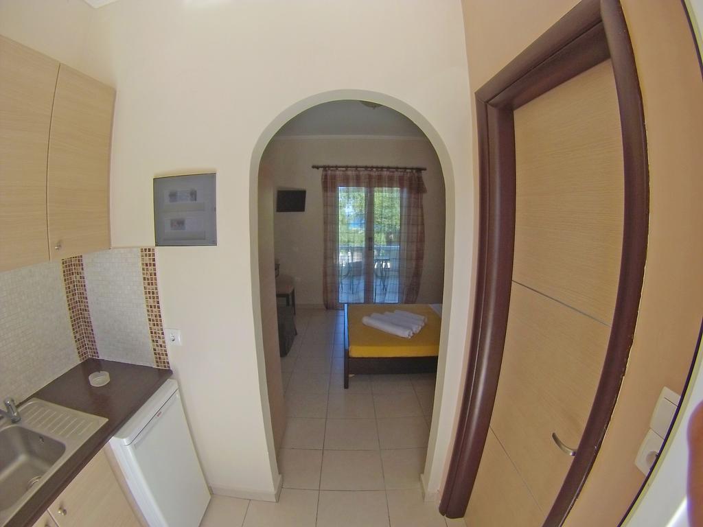 Pouliezos Koklanis Zante Apartments Alykes  Exteriör bild
